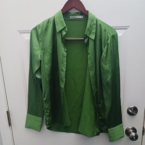 Abercrombie & Fitch Vibrant Green Shirt